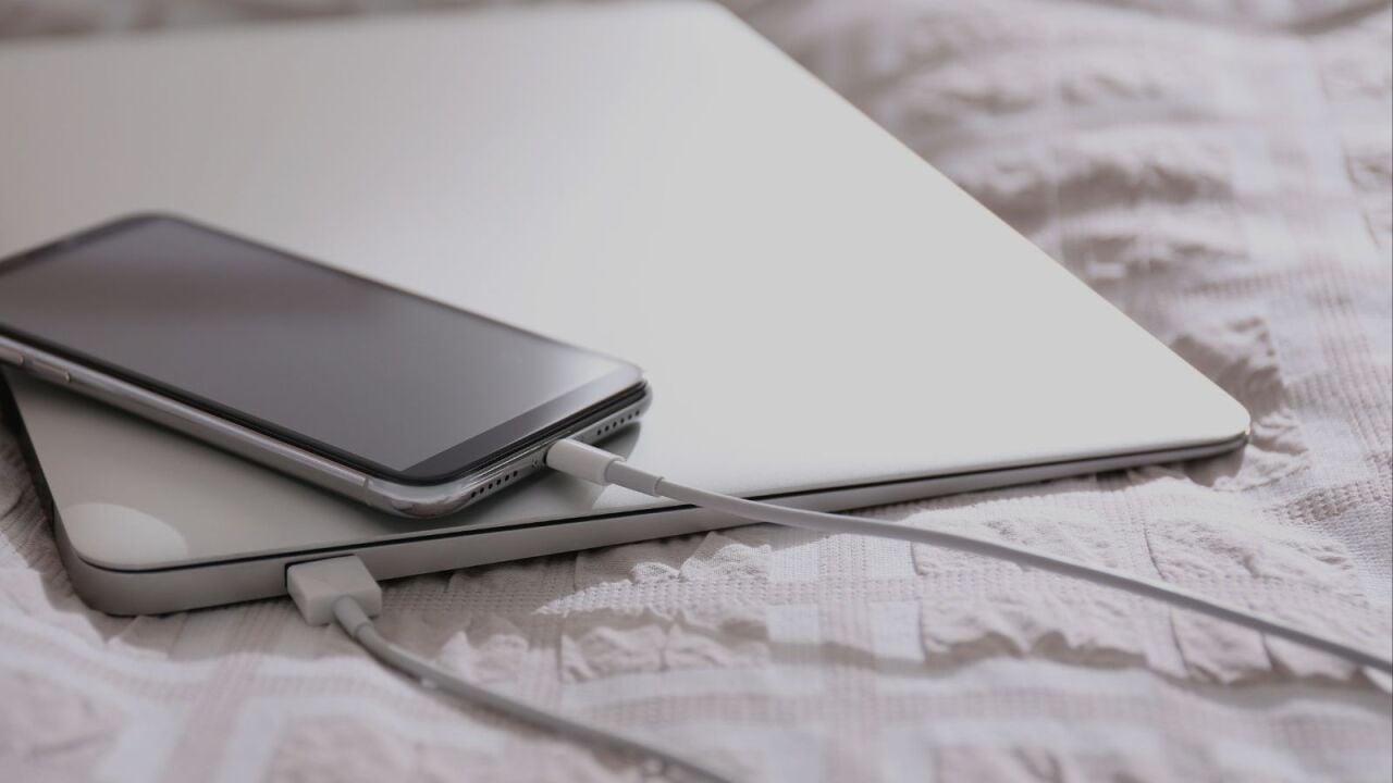 Telefonunuzun İnternetini Bilgisayarınıza Nasıl Bağlarsınız?